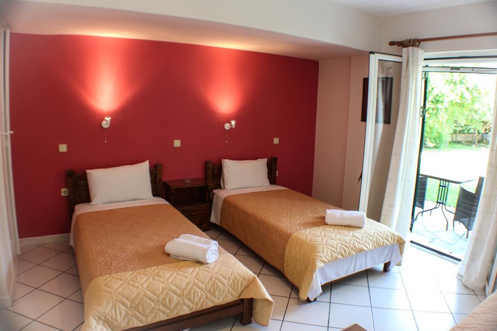 Xristina Studios Vasilikí Habitación foto